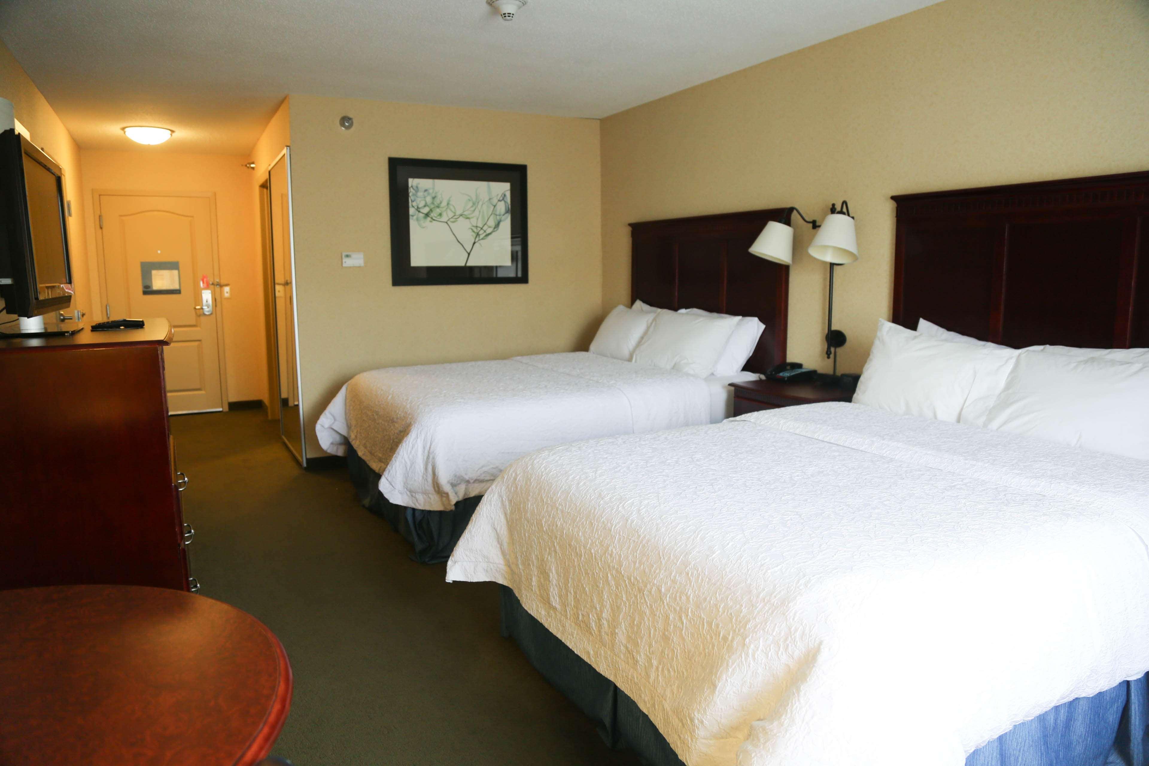 Hampton Inn מורהד מראה חיצוני תמונה